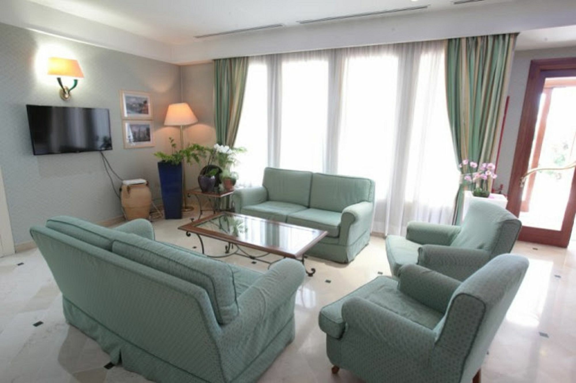 Green Park Hotel Pomezia Exterior photo